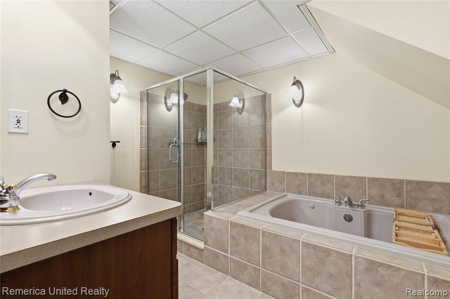 12825 Larkins Road, Brighton, MI 48114