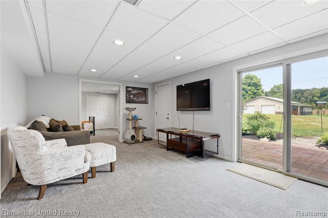12825 Larkins Road, Brighton, MI 48114