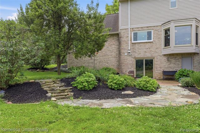12825 Larkins Road, Brighton, MI 48114