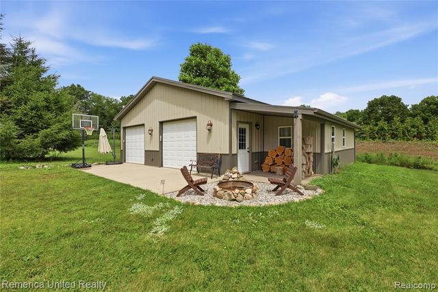 12825 Larkins Road, Brighton, MI 48114