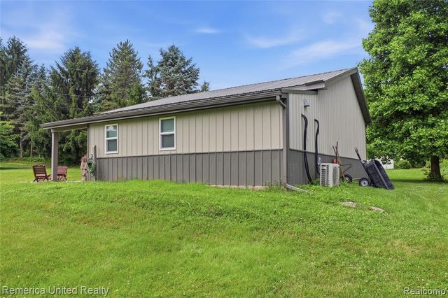 12825 Larkins Road, Brighton, MI 48114