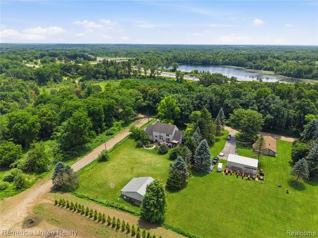 12825 Larkins Road, Brighton, MI 48114
