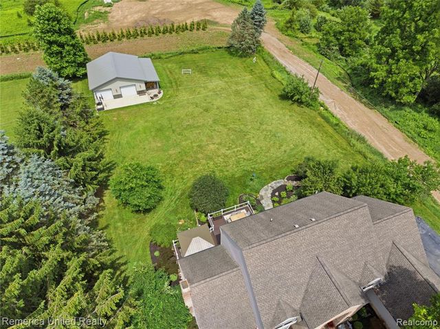 12825 Larkins Road, Brighton, MI 48114