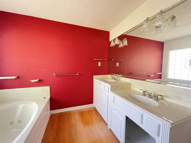 2232 Hoskins Drive, Houston, TX 77080