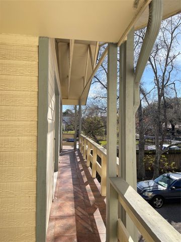 2232 Hoskins Drive, Houston, TX 77080