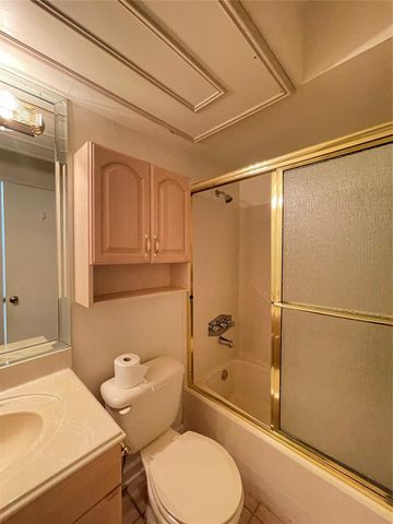 2232 Hoskins Drive, Houston, TX 77080