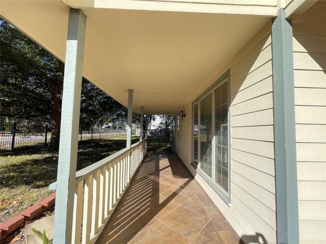 2232 Hoskins Drive, Houston, TX 77080