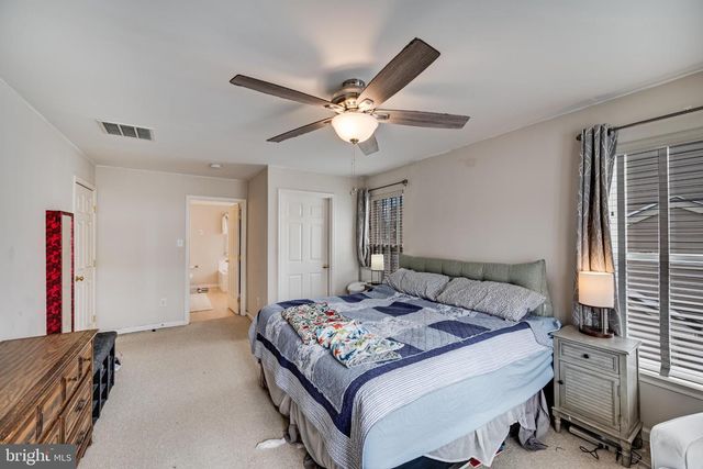 147 RAINBOW DR, Mays Landing, NJ 08330