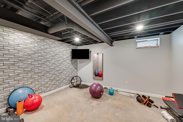 147 RAINBOW DR, Mays Landing, NJ 08330