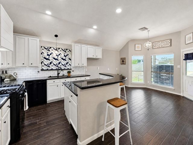 33039 Lois Lane, Magnolia, TX 77354