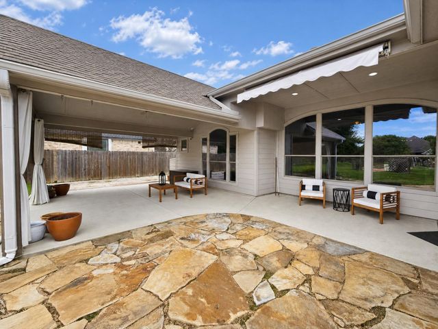 33039 Lois Lane, Magnolia, TX 77354
