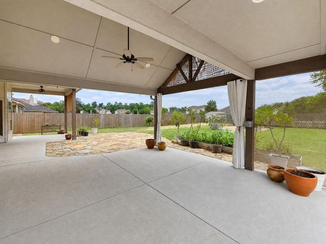 33039 Lois Lane, Magnolia, TX 77354