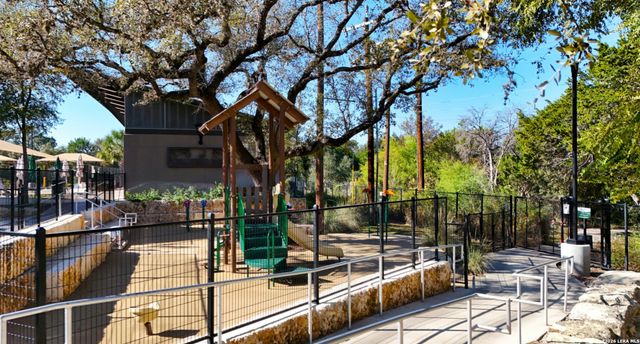 612 SKYFOREST DR, San Antonio, TX 78232