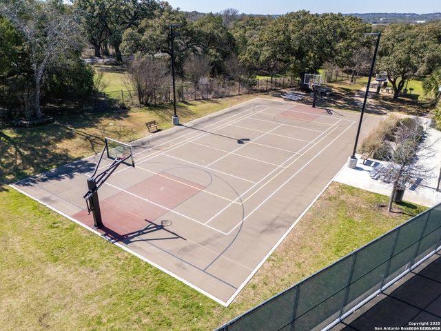 612 SKYFOREST DR, San Antonio, TX 78232