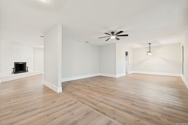 612 SKYFOREST DR, San Antonio, TX 78232