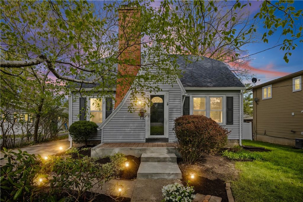 570 Edgewood Avenue, Brighton, NY 14618