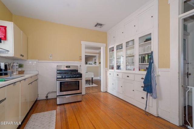 307 E River Avenue, El Paso, TX 79902