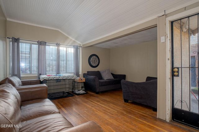 307 E River Avenue, El Paso, TX 79902