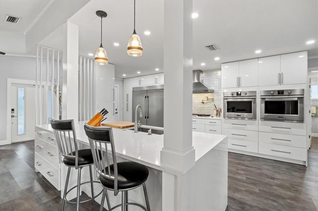 4811 GLENBROOKE DRIVE, Sarasota, FL 34243