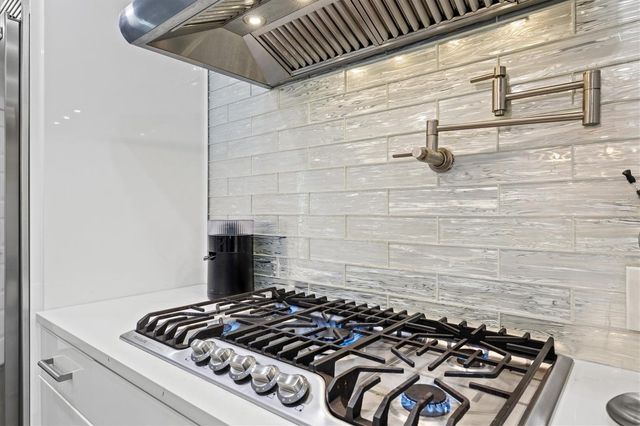 4811 GLENBROOKE DRIVE, Sarasota, FL 34243