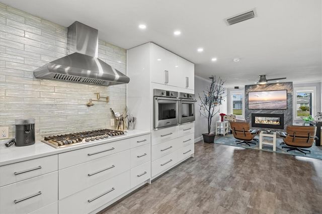 4811 GLENBROOKE DRIVE, Sarasota, FL 34243