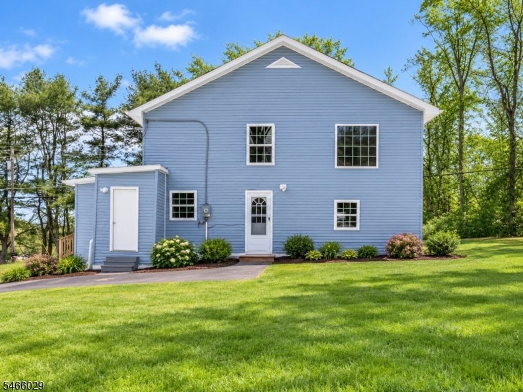 70 Lake Wallkill Rd, Vernon Twp., NJ 07461 — exterior
