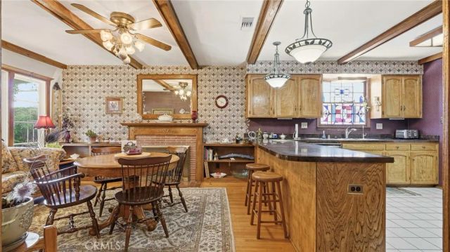 5055 Willowcrest, North Hollywood, CA 91601
