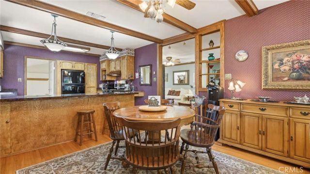 5055 Willowcrest, North Hollywood, CA 91601