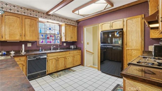 5055 Willowcrest, North Hollywood, CA 91601