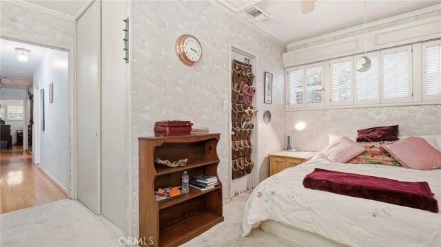5055 Willowcrest, North Hollywood, CA 91601