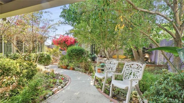 5055 Willowcrest, North Hollywood, CA 91601