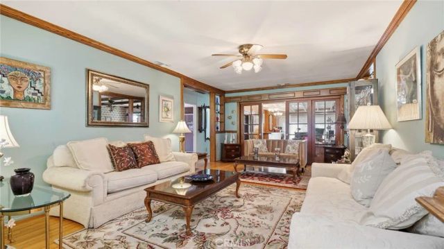 5055 Willowcrest, North Hollywood, CA 91601