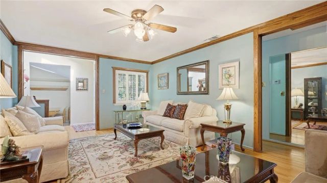 5055 Willowcrest, North Hollywood, CA 91601