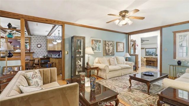 5055 Willowcrest, North Hollywood, CA 91601