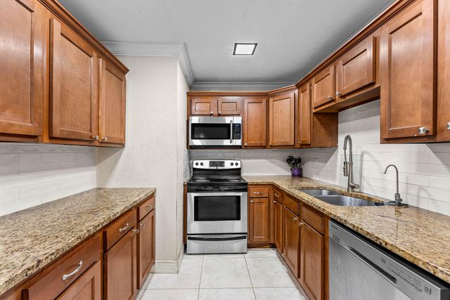 250 NW 43rd Place, Pompano Beach, FL 33064