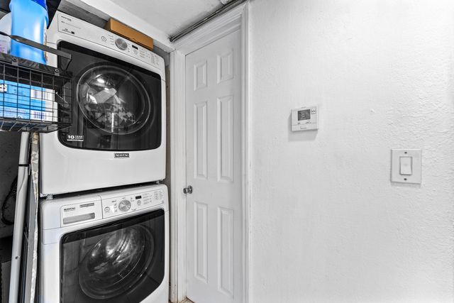 250 NW 43rd Place, Pompano Beach, FL 33064