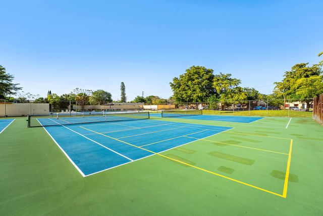 250 NW 43rd Place, Pompano Beach, FL 33064