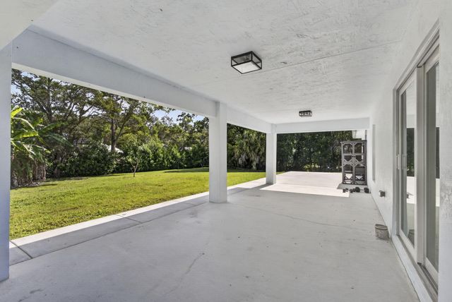 13393 40th Lane N, West Palm Beach, FL 33411