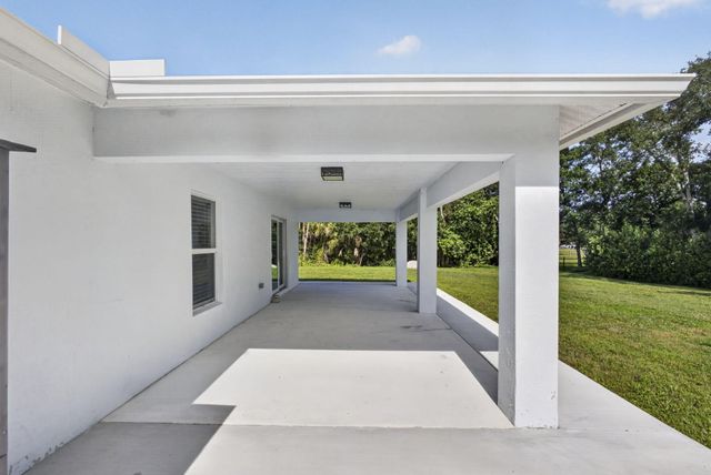 13393 40th Lane N, West Palm Beach, FL 33411