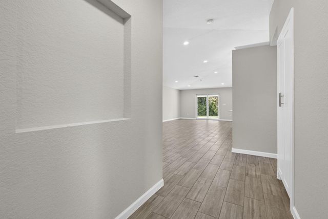 13393 40th Lane N, West Palm Beach, FL 33411