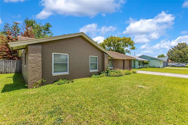 1723 HUGHEY STREET, Kissimmee, FL 34741