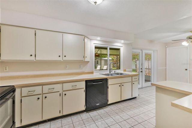 1723 HUGHEY STREET, Kissimmee, FL 34741