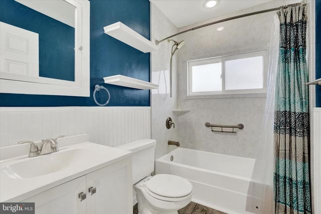 344 DONNA LN, York, PA 17403