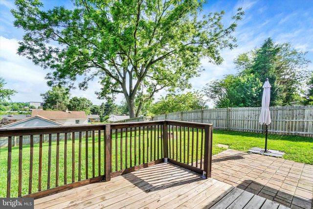 344 DONNA LN, York, PA 17403