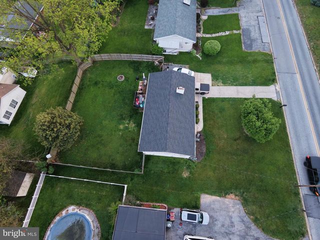344 DONNA LN, York, PA 17403