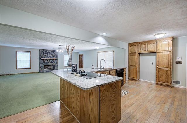 24 Beechwood Drive, Cartersville, GA 30120