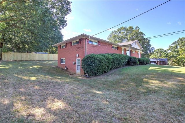 24 Beechwood Drive, Cartersville, GA 30120