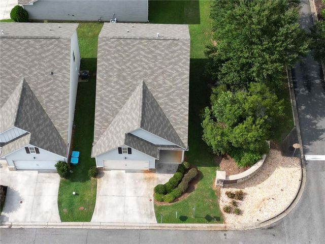 10 Castlemoor Loop, Adairsville, GA 30103