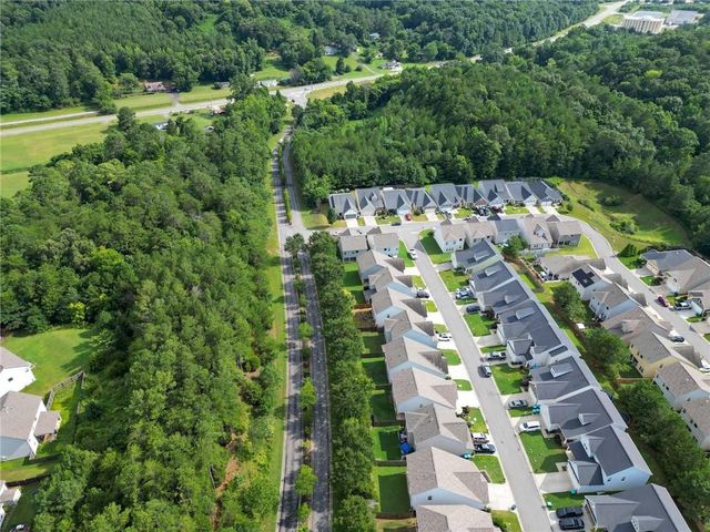 10 Castlemoor Loop, Adairsville, GA 30103