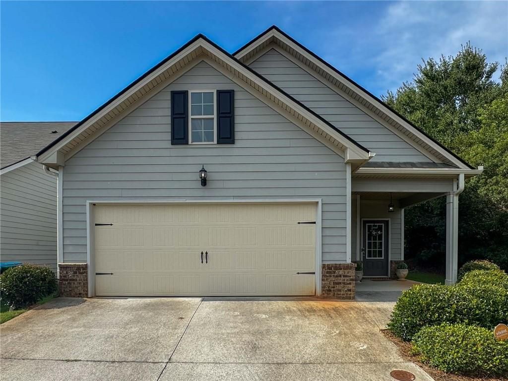 10 Castlemoor Loop, Adairsville, GA 30103